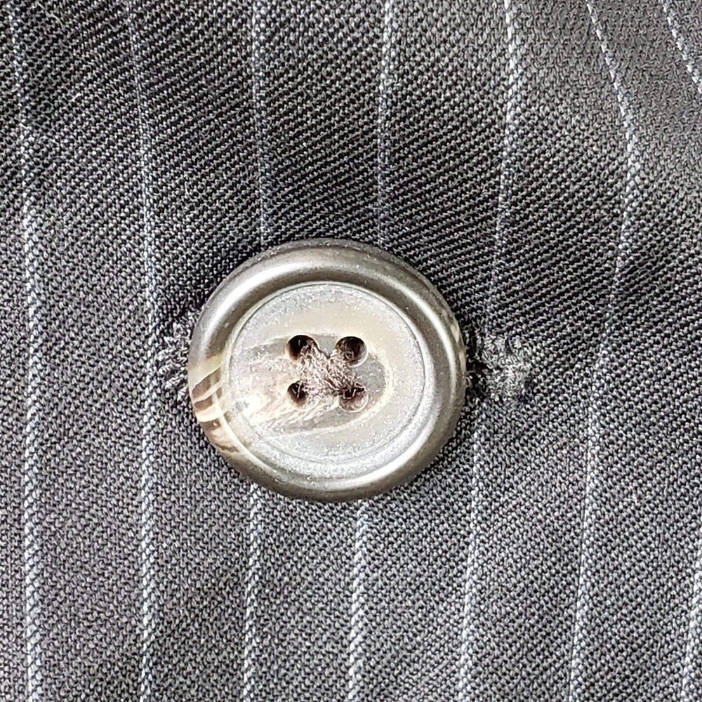 Lauren Ralph Lauren Mens 42 R Gray Pinstripe Wool Blazer Jacket Two Button - Picture 8 of 8